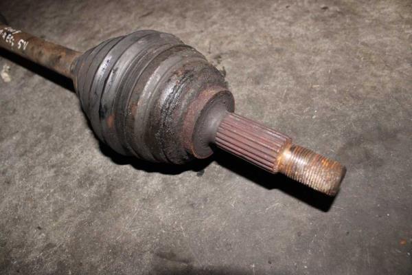 ARBRE DE TRANSMISSION AVANT GAUCHE RENAULT - Vue 2